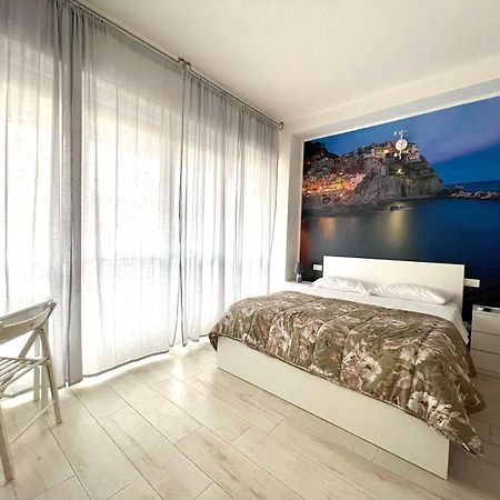 Apartamento Bilocale Con Posto Auto La Chicca Del Golfo La Spezia Exterior foto