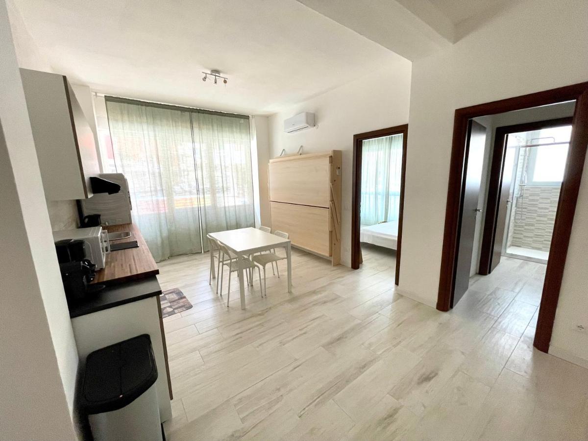 Apartamento Bilocale Con Posto Auto La Chicca Del Golfo La Spezia Exterior foto