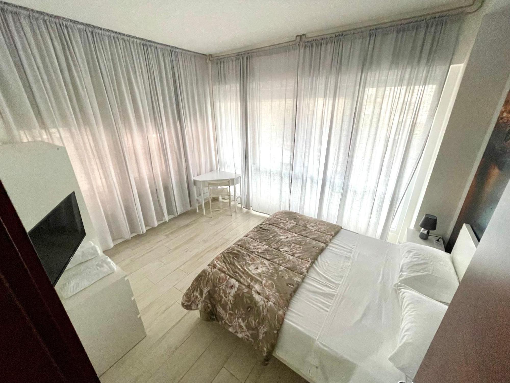 Apartamento Bilocale Con Posto Auto La Chicca Del Golfo La Spezia Exterior foto